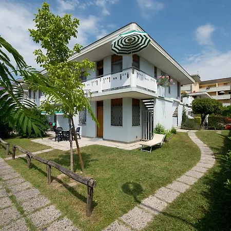 Villaggio Diana Apartment *